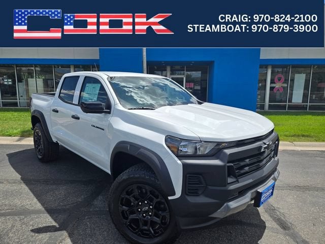 2026 Chevrolet Colorado Trail Boss in Summit White — front three-quarter view